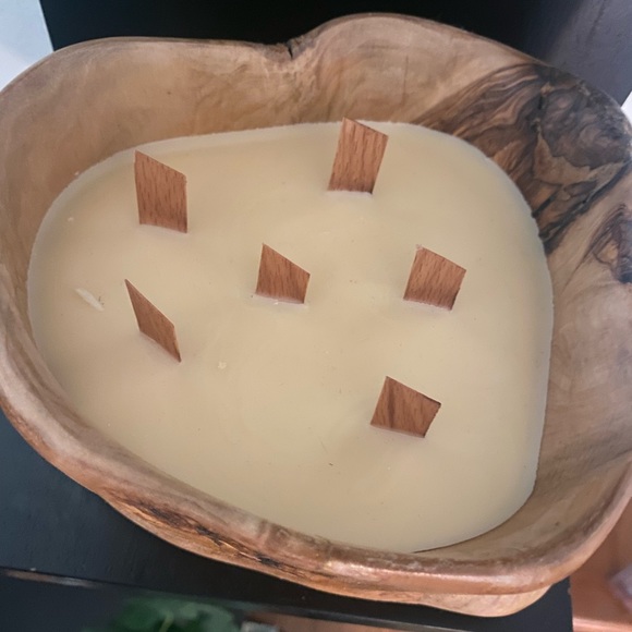 💙Olive wood Musk candle - Picture 4 of 5